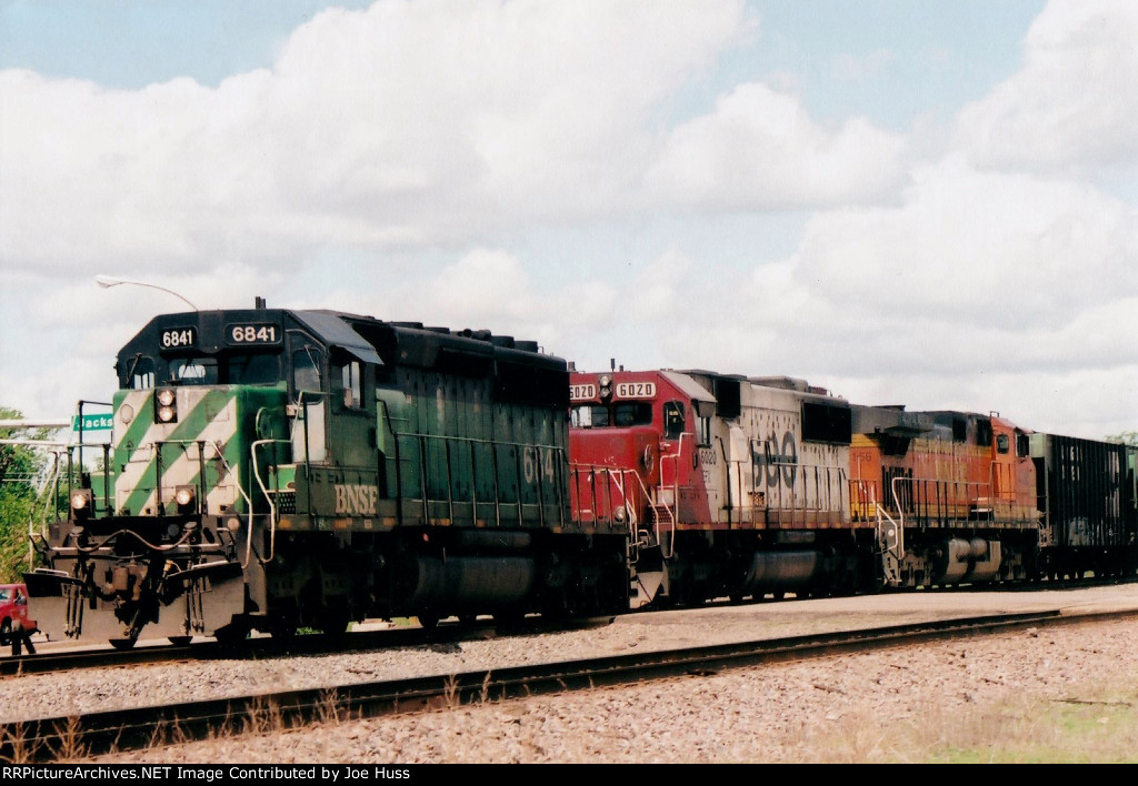 BNSF 6841 East